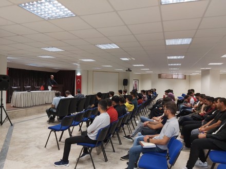 Ali Rıza Ercan MYO'da Oryantasyon Toplantısı Düzenlendi